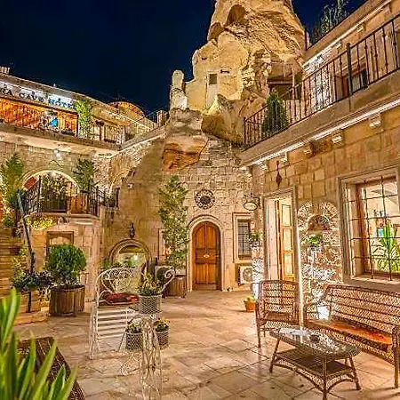 Zara Cave Hotel10 Adults Only فندق غوريمِيه
