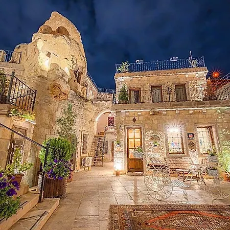 Zara Cave Hotel10 Adults Only